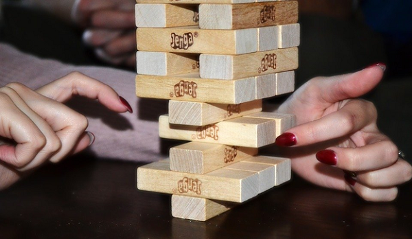 What are the official rules of Jenga